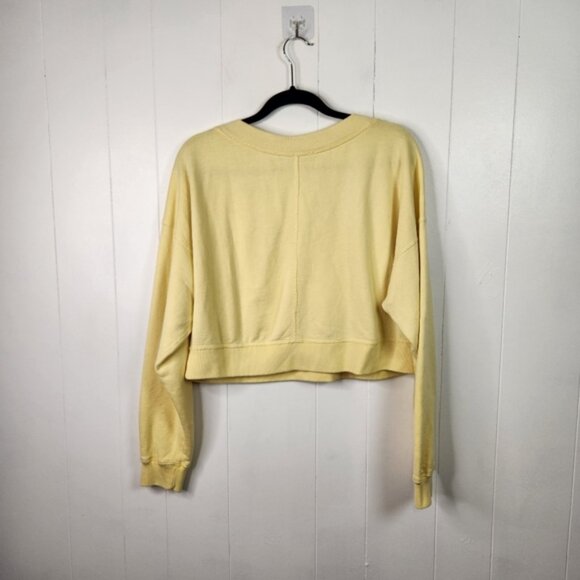 Abercrombie and Fitch Yellow Cropped V-Neck Sweatshirt Oversized Size Medium - Picture 2 of 5